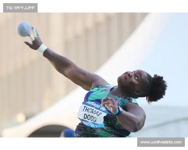 加拿大米顿与新西兰韦舍北京站上演女子铅球21米大关巅峰对决